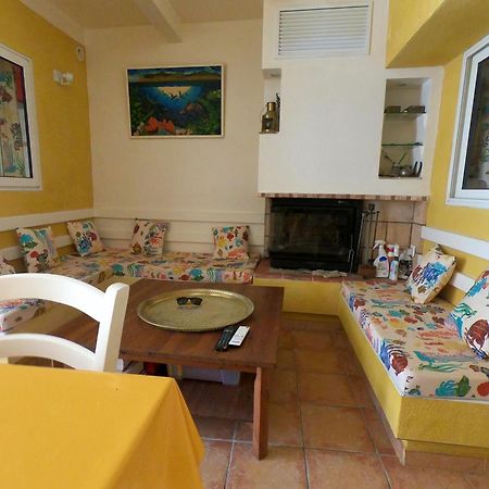 Dorm Hostel Camp Backpackers Marseille Ngoại thất bức ảnh
